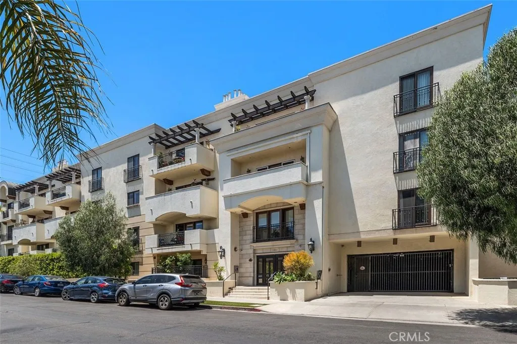 11863 Darlington, Los Angeles, CA 90049 - Photo 3 of 43, Los Angeles, CA