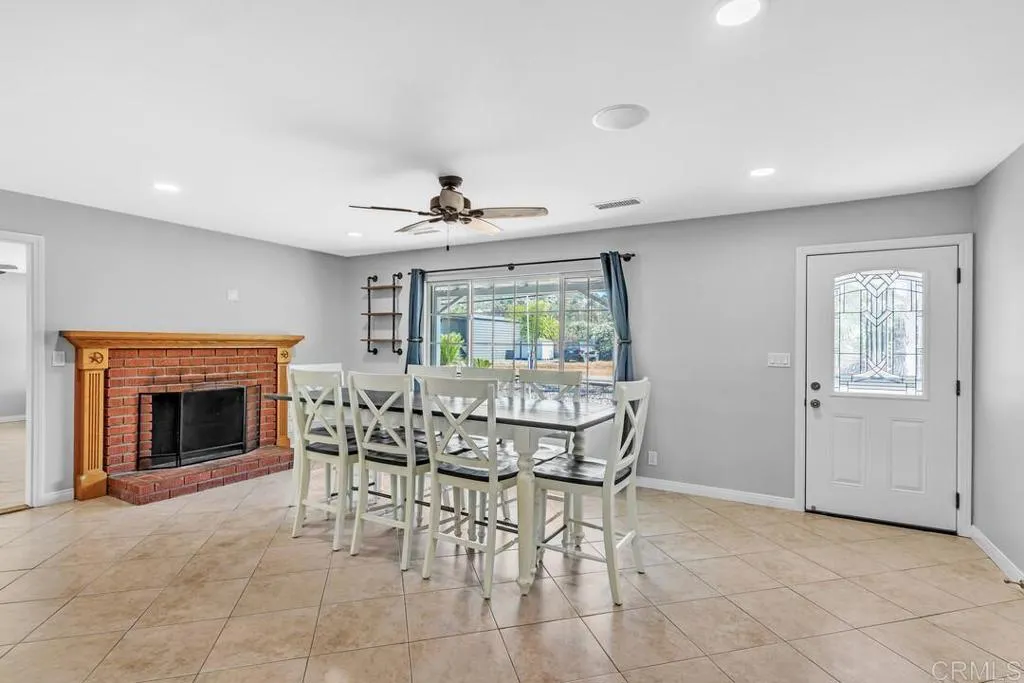 https://cdn.realtyfeed.com/cdn/127/306770137/a2631b750467155271d3e13c29669273.webp