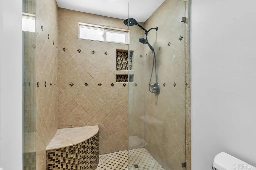 https://cdn.realtyfeed.com/cdn/127/306770137/b27d0df0db706e901019325e5805638d.webp