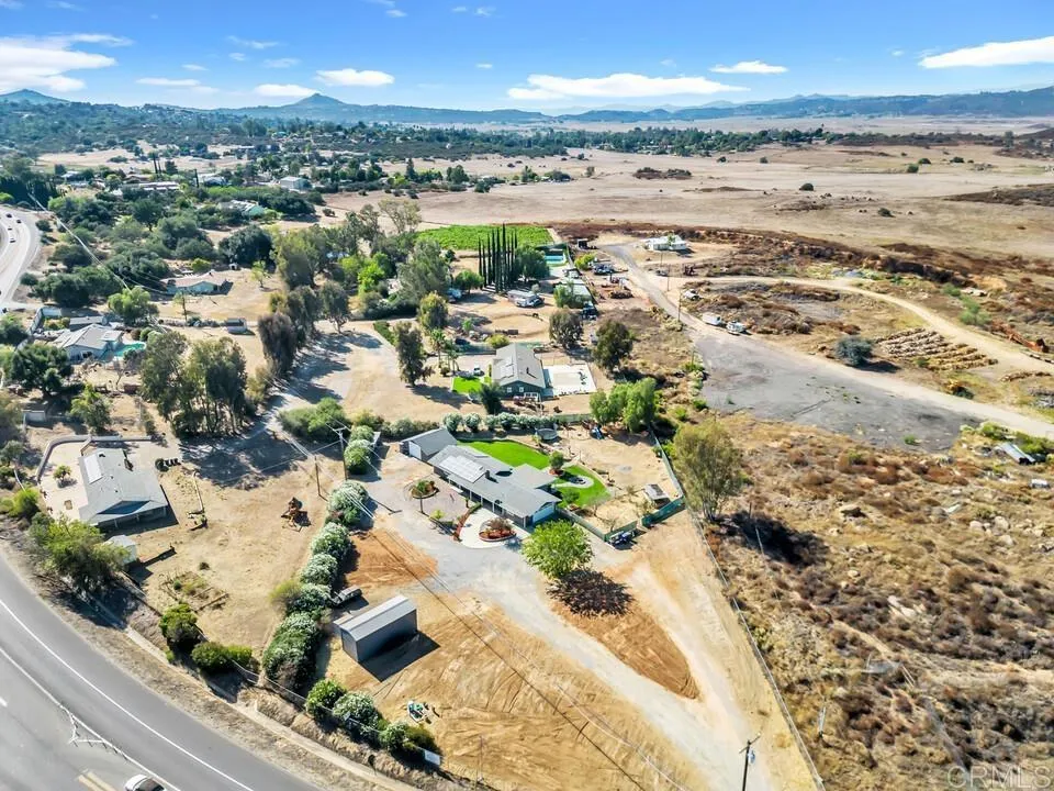 https://cdn.realtyfeed.com/cdn/127/306770137/e4da89e81f9621f632c61b08116d85c8.webp