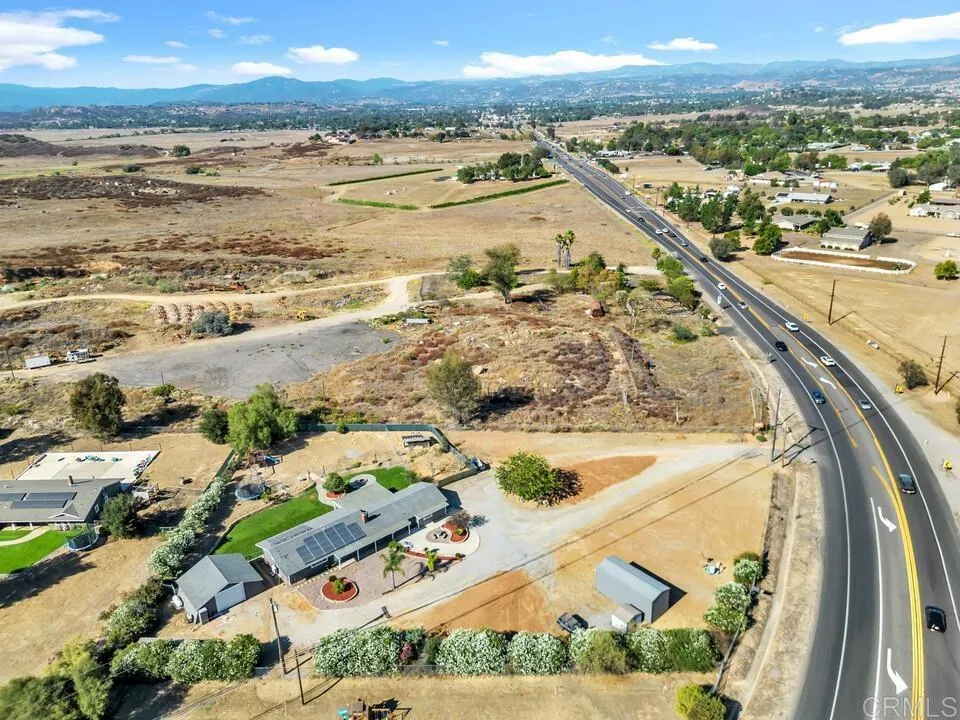https://cdn.realtyfeed.com/cdn/127/306770137/eaf1373700329e5b39e037e8a9fd2a7f.webp