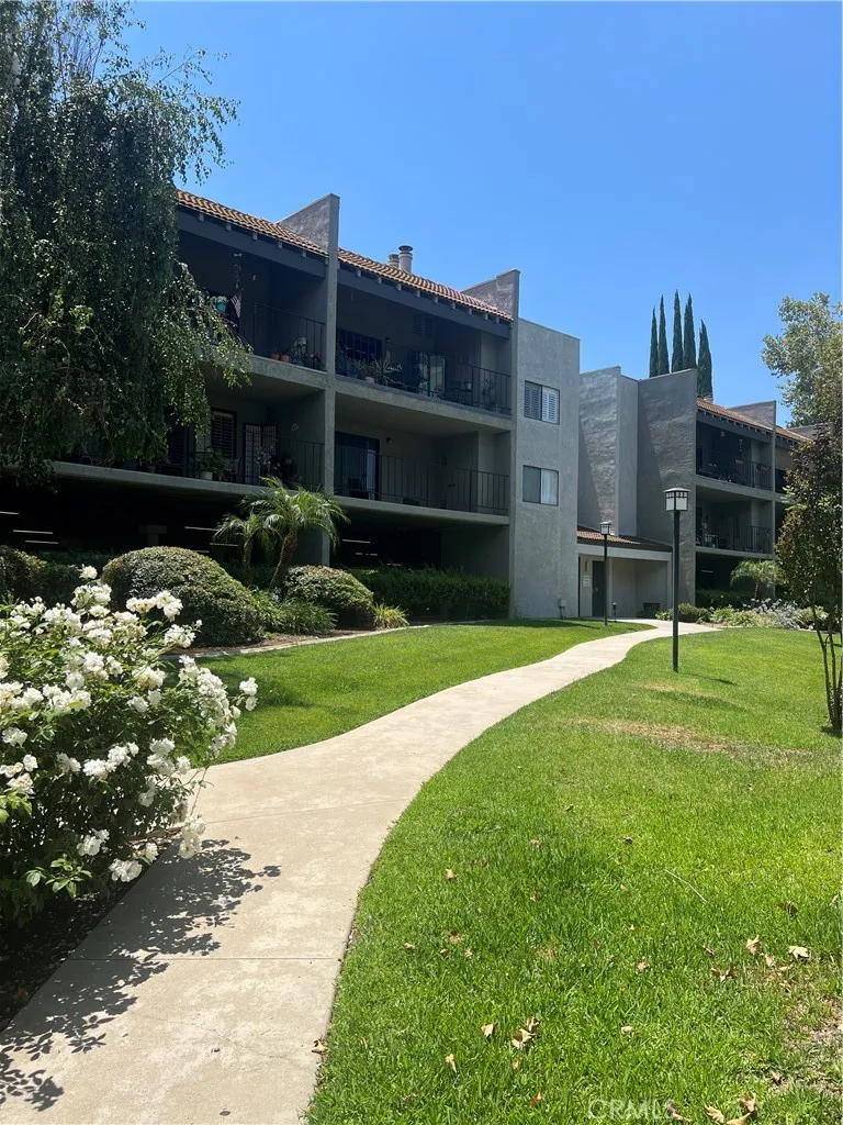 234 E Fern Avenue Unit 106, Redlands, CA 92373 - Photo 2 of 29, Redlands, CA