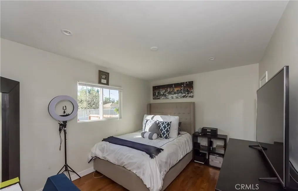 5803 Cartwright Ave, North Hollywood, CA 91601 - Photo 3 of 6, North Hollywood, CA