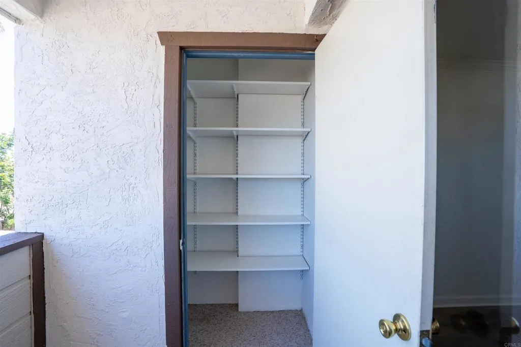 https://cdn.realtyfeed.com/cdn/127/306770175/0139bdad8a77d1cf57f7fcf433b9f6f5.webp
