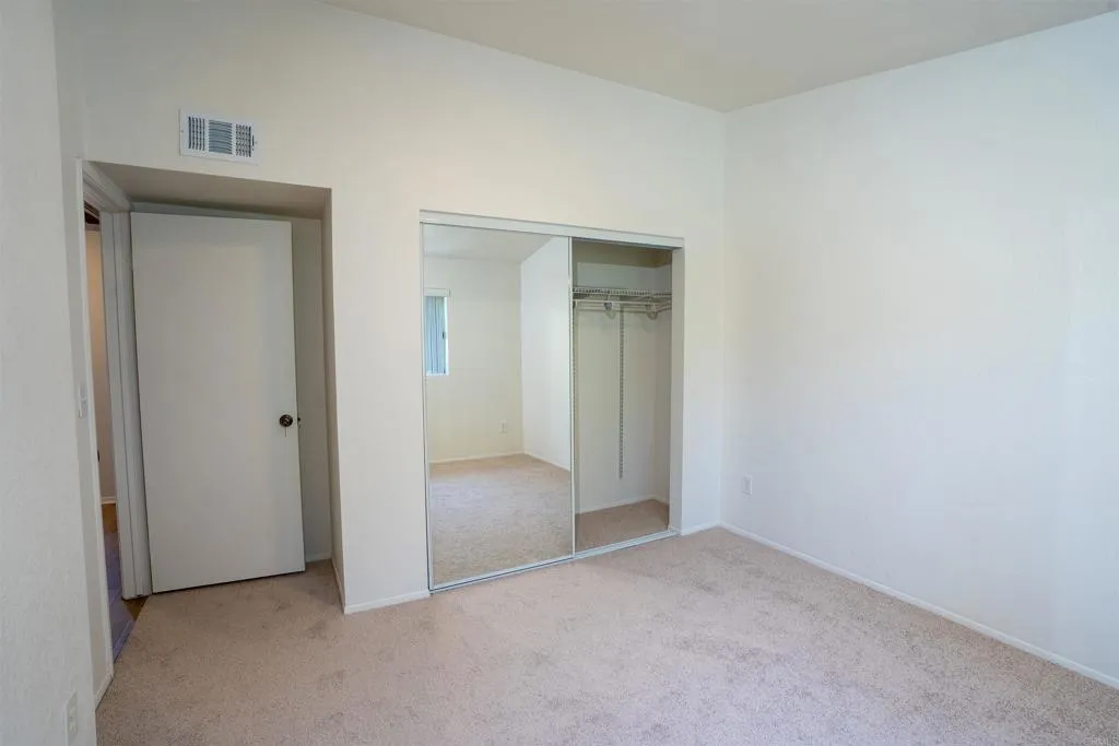 https://cdn.realtyfeed.com/cdn/127/306770175/31a737b0adec5353b581863d30574368.webp