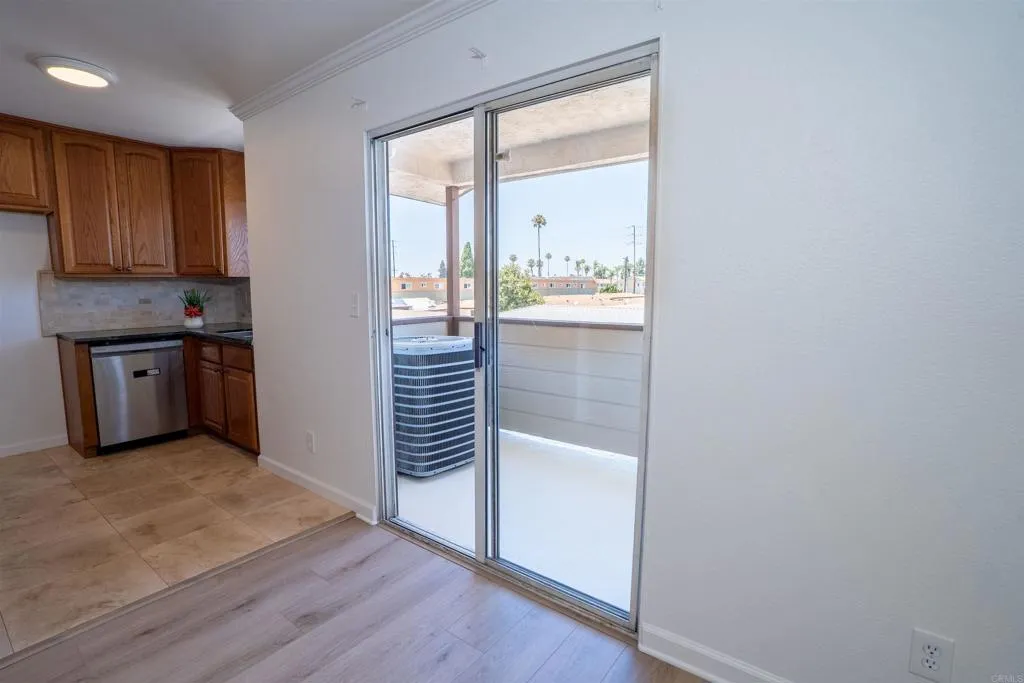 https://cdn.realtyfeed.com/cdn/127/306770175/52a68a2ef757ae0178781010d0be1b48.webp
