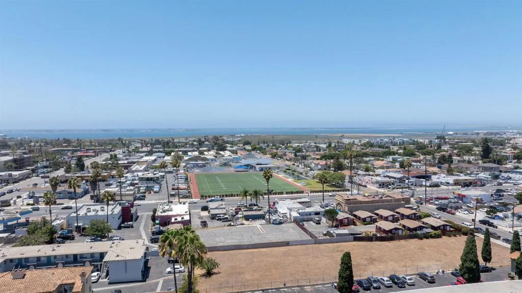 https://cdn.realtyfeed.com/cdn/127/306770175/6f6b9046a16fa575d0456814080a308a.webp