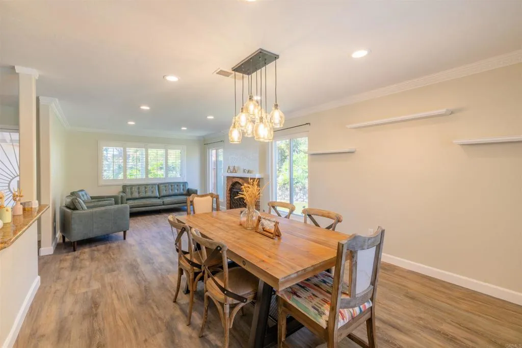 https://cdn.realtyfeed.com/cdn/127/306770179/5a1d68a916ed61db3906ace743c91ef3.webp