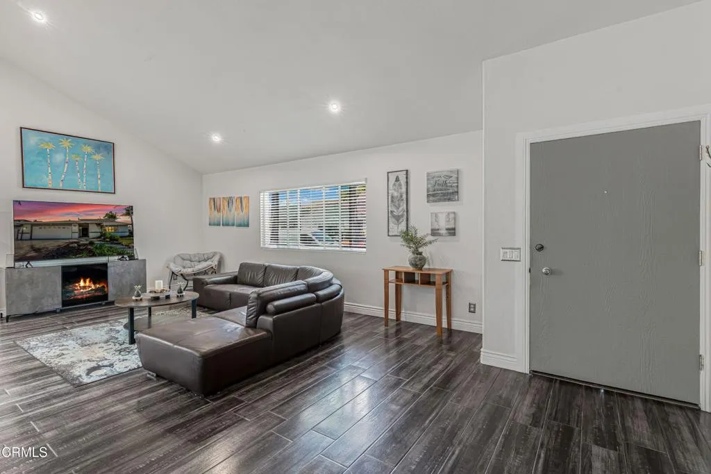 2520 Oarfish Lane, Oxnard, CA 93035 - Photo 4 of 34, Oxnard, CA