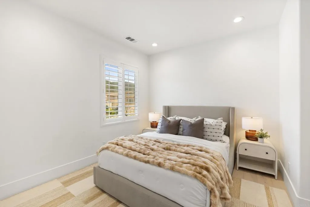 https://cdn.realtyfeed.com/cdn/127/306770184/a8d93edcd97da13ca24ecf4ec12b1132.webp