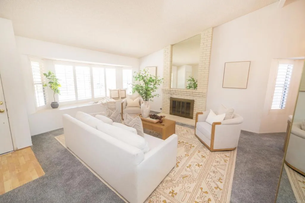 https://cdn.realtyfeed.com/cdn/127/306770185/31c4d15046986d62a8bec88cb65b7c83.webp