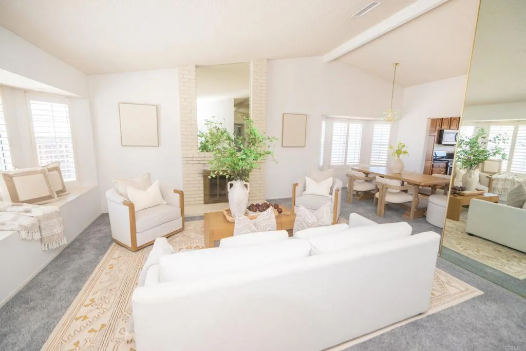 https://cdn.realtyfeed.com/cdn/127/306770185/824437c15fc93c39d477e03fadf81687.webp