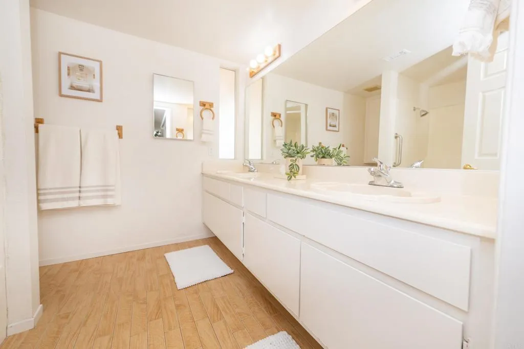 https://cdn.realtyfeed.com/cdn/127/306770185/9a431ce7a44337256b5de4718a5cdbb5.webp