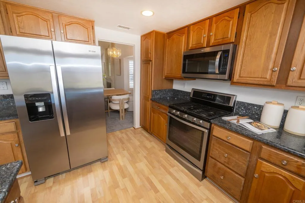 https://cdn.realtyfeed.com/cdn/127/306770185/9ba1e99b56c045187673a6794c796399.webp