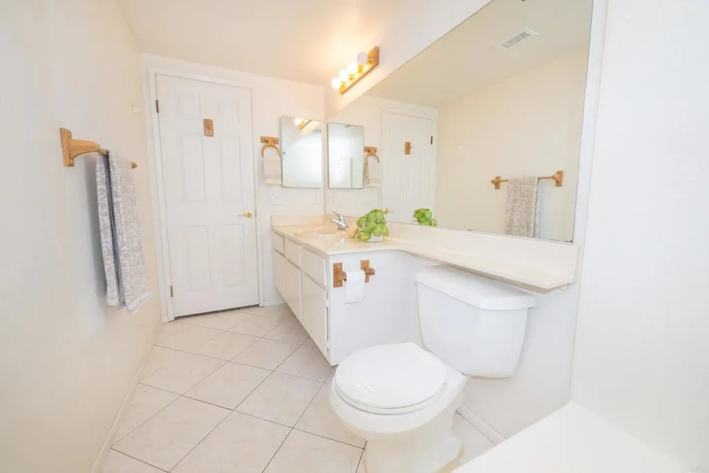 https://cdn.realtyfeed.com/cdn/127/306770185/e26661ec2754a51f0a1e3a013a4e22e5.webp