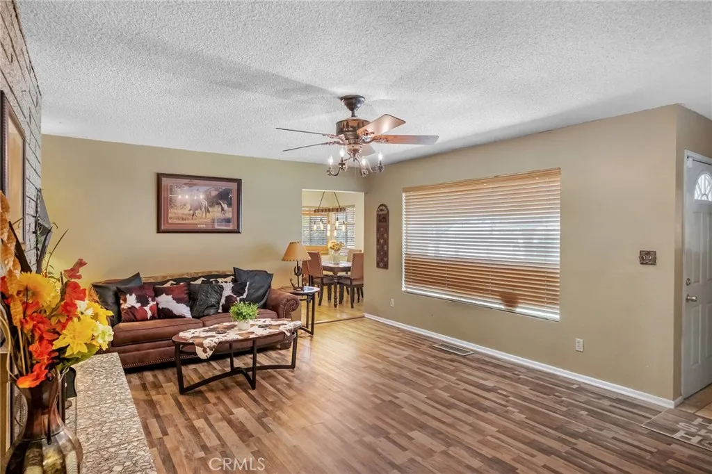 17598 Linden Street, Hesperia, CA 92345 - Photo 5 of 48, Hesperia, CA