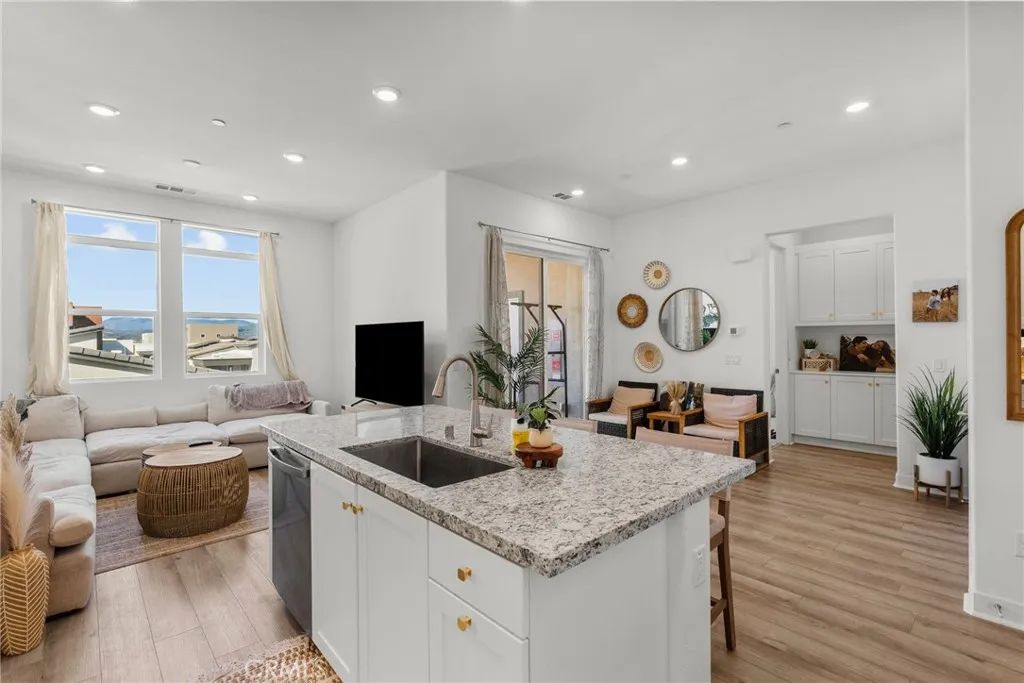 27466 Mercantile Court Unit 303, Valencia, CA 91381 - Main photo, Valencia, CA