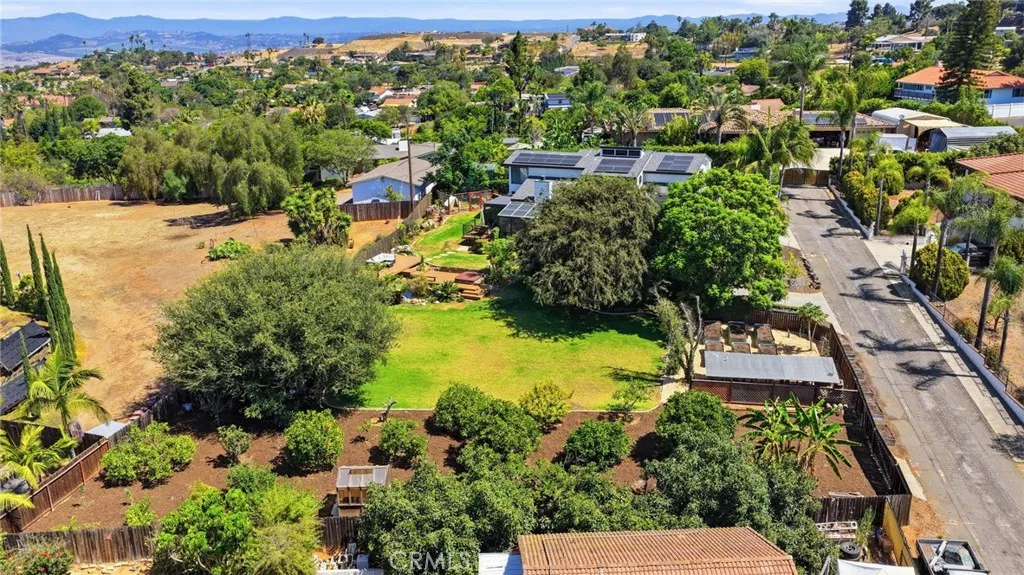 https://cdn.realtyfeed.com/cdn/127/306770206/67c90c217f0a30c23d50b2ef80c36748.webp