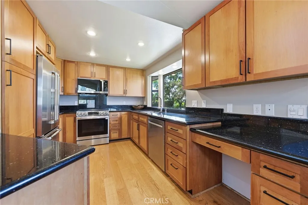 https://cdn.realtyfeed.com/cdn/127/306770206/d45a11b6e88f8b97737f2dafe04fbd0a.webp
