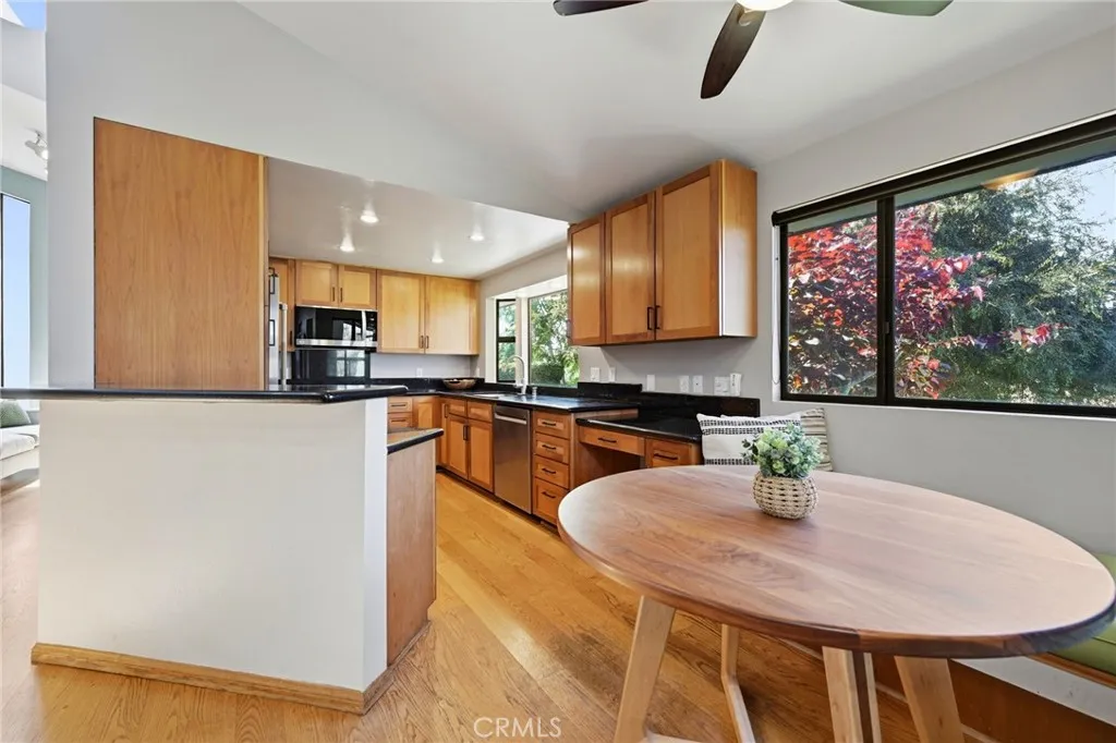 https://cdn.realtyfeed.com/cdn/127/306770206/db2a7a809367386113c29f6c887e3920.webp