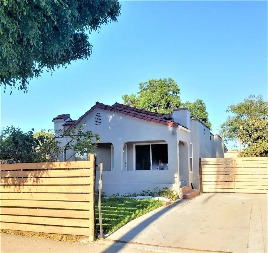 7040 3rd, Los Angeles, CA 90043 - Main photo, Los Angeles, CA