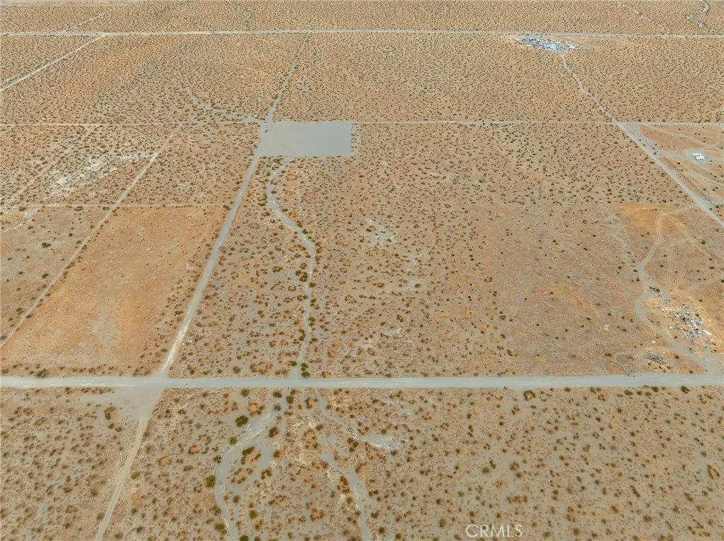 0 Sandstone, Phelan, CA 92371 - Photo 2 of 18, Phelan, CA
