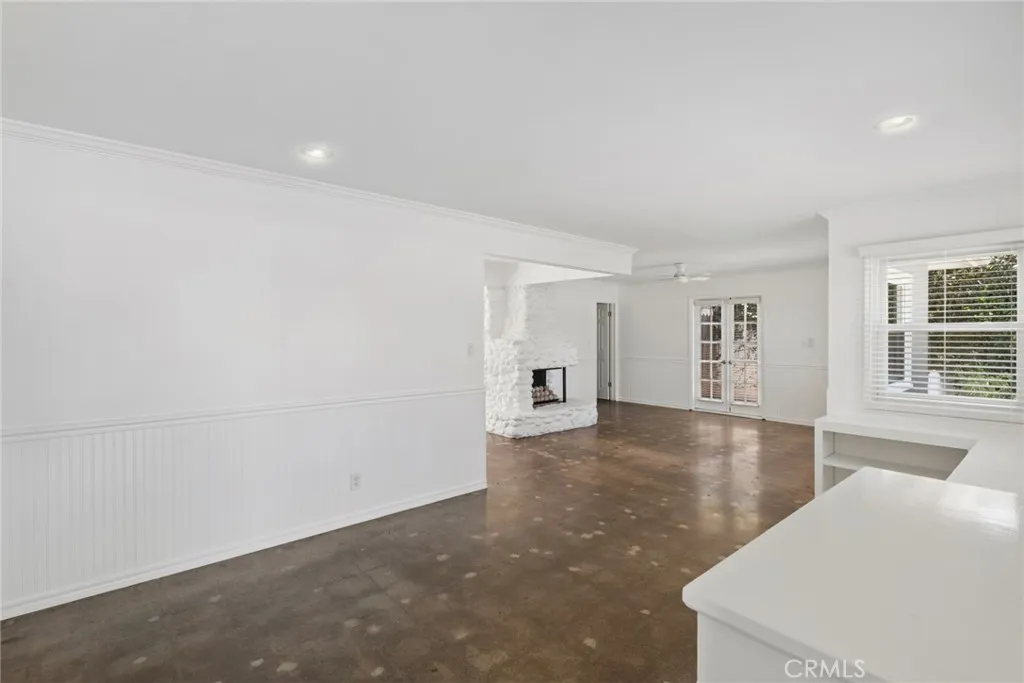 241 E 21st Street, Costa Mesa, CA 92627 - Photo 3 of 20, Costa Mesa, CA