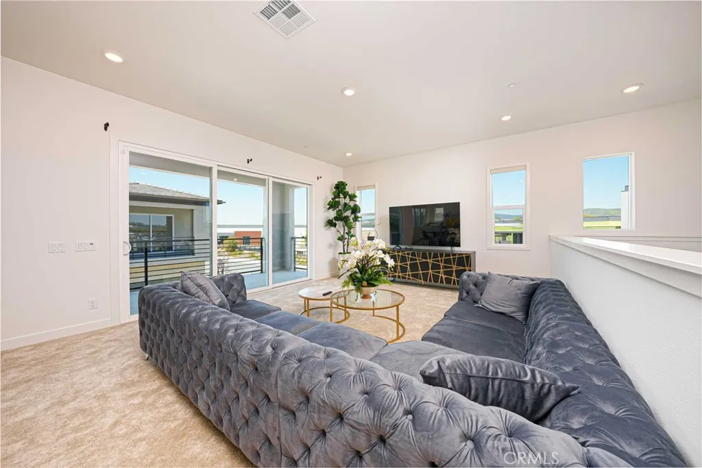 136 Sentosa, Irvine, CA 92618 - Photo 3 of 32, Irvine, CA
