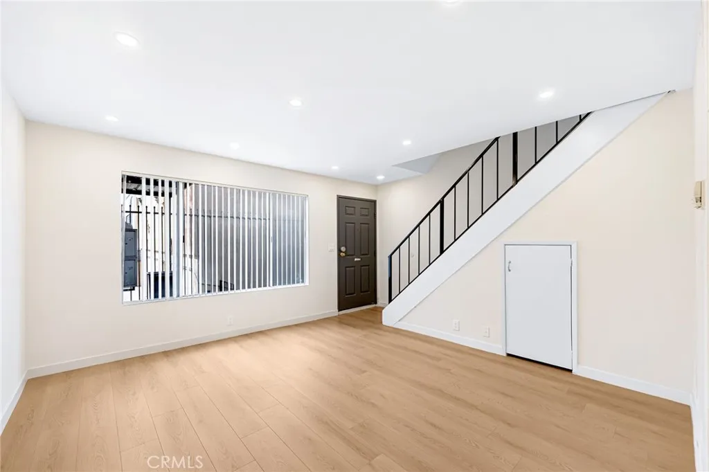 333 Riverdale Drive Unit 16, Glendale, CA 91204 - Photo 3 of 16, Glendale, CA