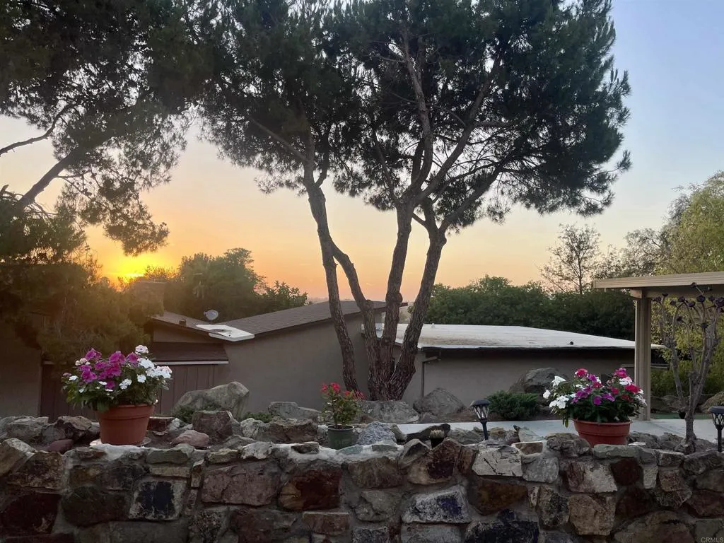 https://cdn.realtyfeed.com/cdn/127/306770269/0e7773d51865eef860189ba3b3051e04.webp