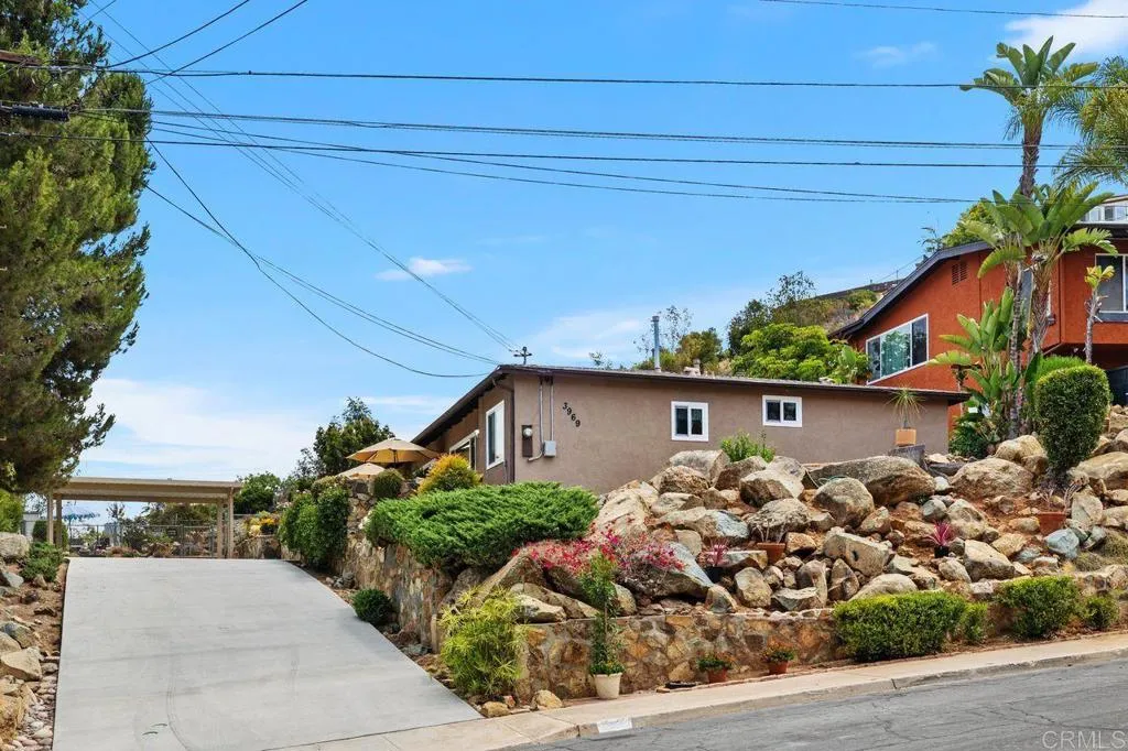 https://cdn.realtyfeed.com/cdn/127/306770269/20d52687ed61e888fc5e328818e998bf.webp