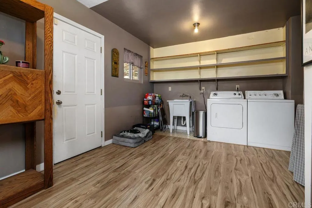 https://cdn.realtyfeed.com/cdn/127/306770269/f6b81f71a388885c7176b7cd2c69ac77.webp