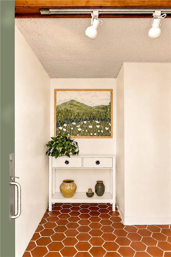 12452 Laurel Terrace Drive, Studio City, CA 91604 - Photo 3 of 48, Studio City, CA