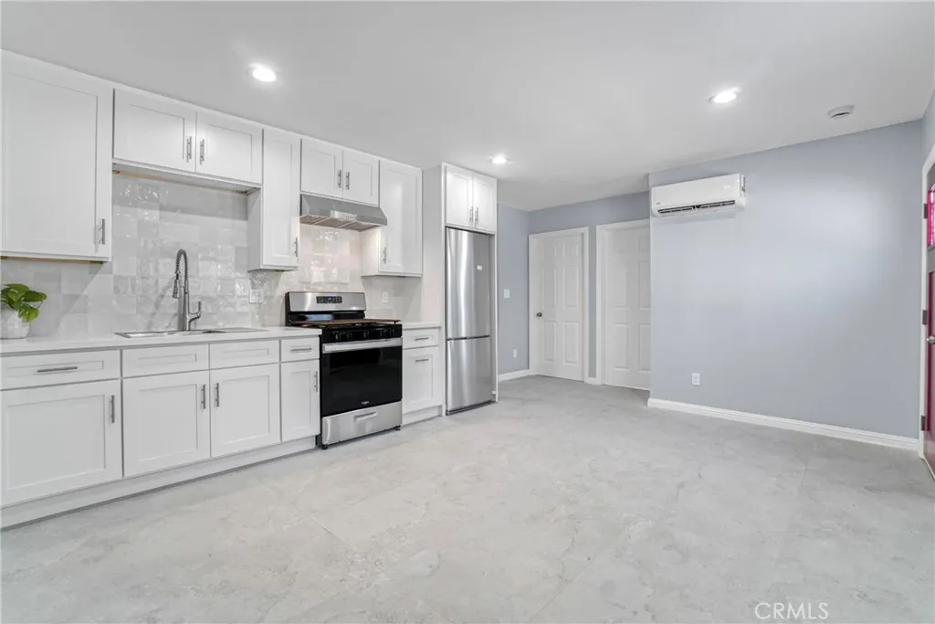 9410 Zelzah Avenue, Northridge, CA 91325 - Photo 5 of 13, Northridge, CA