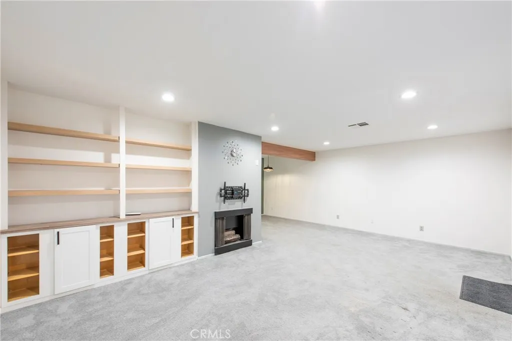 497 S El Molino Avenue Unit 205, Pasadena, CA 91101 - Photo 5 of 31, Pasadena, CA