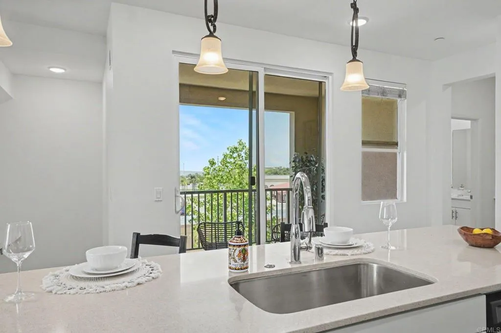 https://cdn.realtyfeed.com/cdn/127/306770320/7d39fe9ca1bb107c4a36ae1bfa073e74.webp