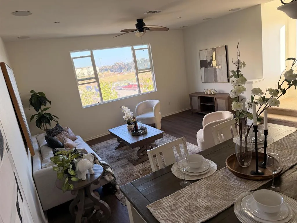 1207 Paseo Seashore 77