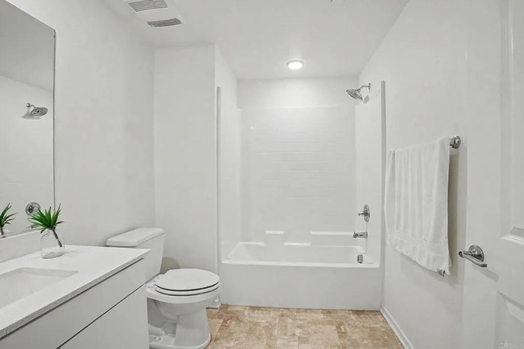 https://cdn.realtyfeed.com/cdn/127/306770320/e10cac722f785a373941eddf617893a1.webp