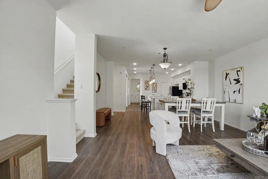 https://cdn.realtyfeed.com/cdn/127/306770320/e80a4dc0da4f65904cba8da8233f8a69.webp