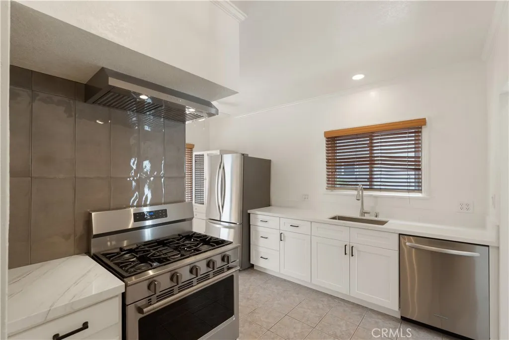 1908 Loma Drive, Hermosa Beach, CA 90254 - Photo 3 of 25, Hermosa Beach, CA