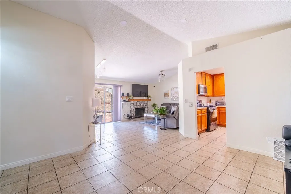 2688 W Calle Vista, Rialto, CA 92377 - Photo 2 of 14, Rialto, CA