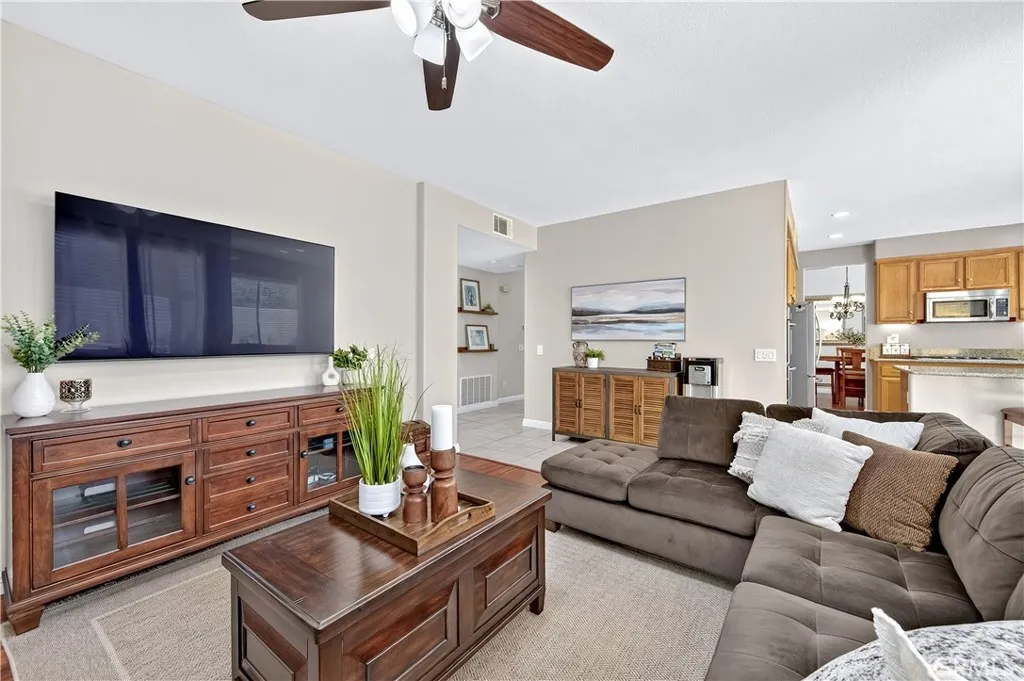 33 Calle Gazapo, Rancho Santa Margarita, CA 92688 - Photo 5 of 65, Rancho Santa Margarita, CA