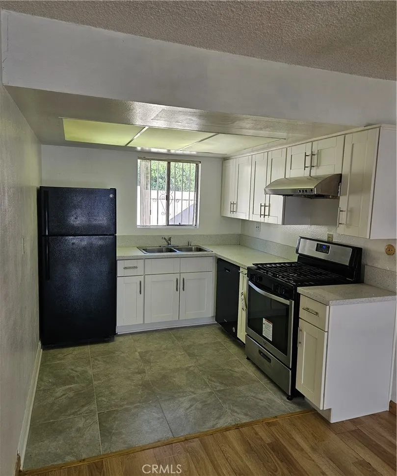 2891 Canyon Crest Drive Unit 72, Riverside, CA 92507 - Photo 3 of 11, Riverside, CA