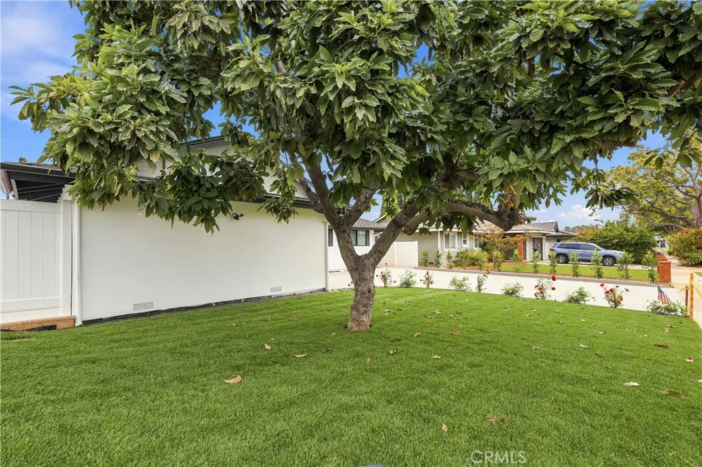 17511 Leafwood, Tustin, CA 92780 - Photo 3 of 44, Tustin, CA
