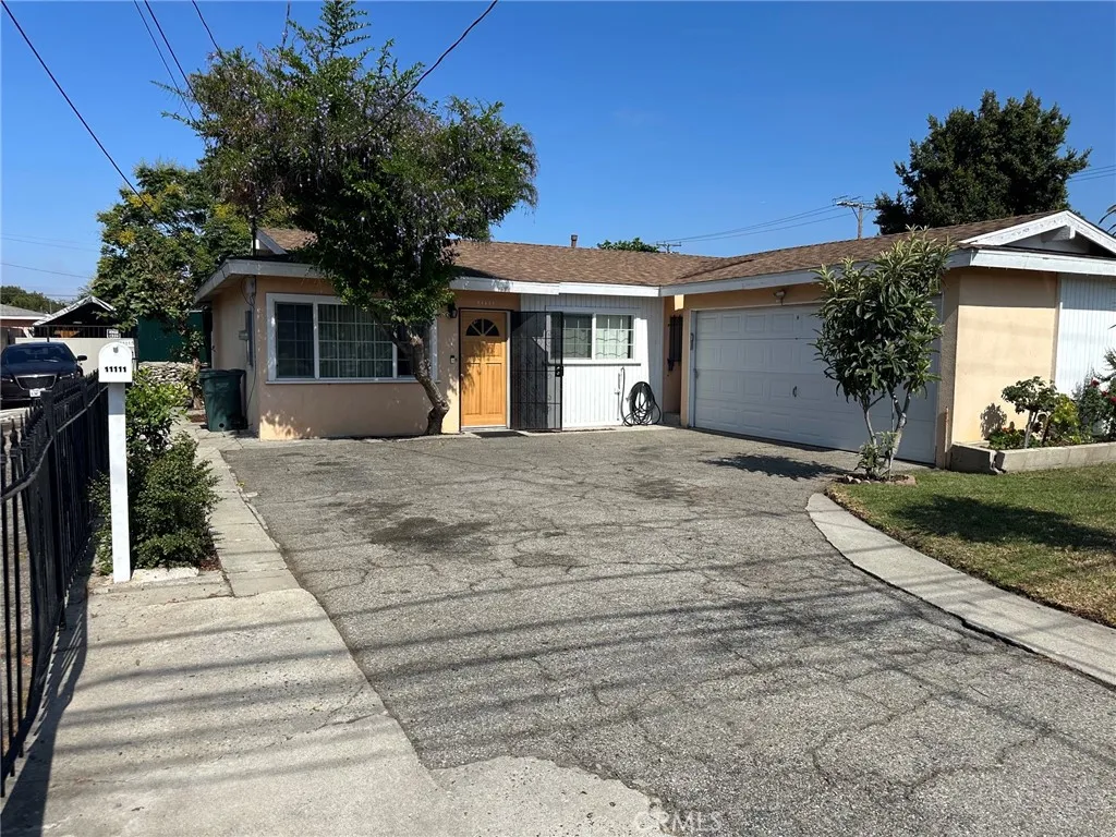 11111 S Osage, Inglewood, CA 90304 - Photo 3 of 36, Inglewood, CA