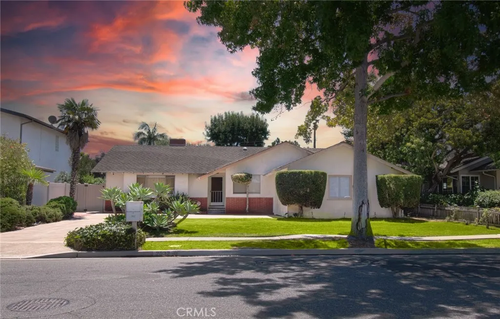 2032 Aliso Avenue, Costa Mesa, CA 92627 - Main photo, Costa Mesa, CA
