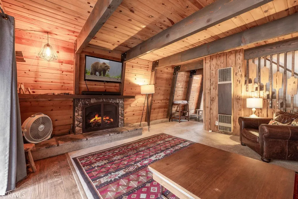 42733 Cedar, Big Bear Lake, CA 92315 - Photo 3 of 25, Big Bear Lake, CA