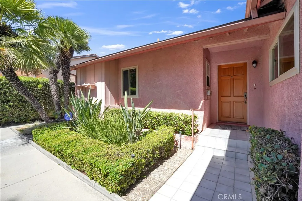 6860 Babcock Avenue, North Hollywood, CA 91605 - Photo 2 of 45, North Hollywood, CA