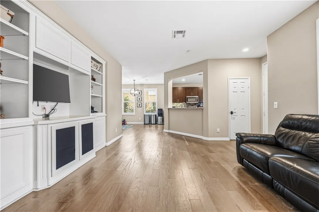 Photo #10: SW26155957 Listing: Photo #10