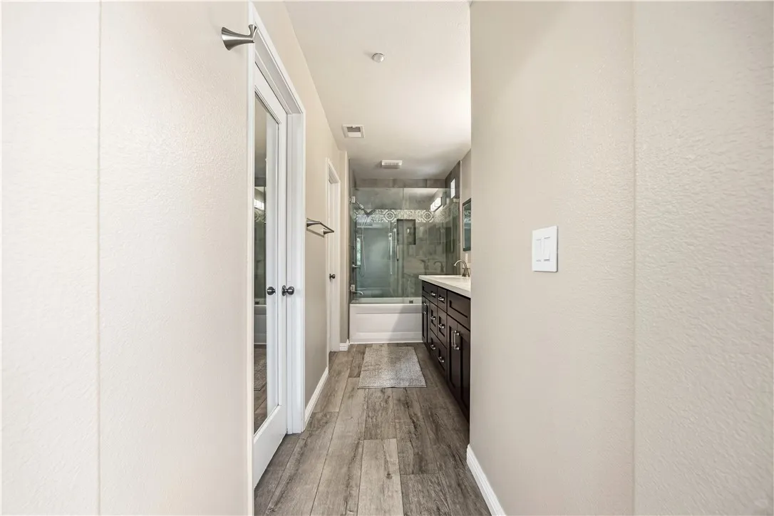 Photo #22: SW26155957 Listing: Photo #22